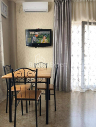 Квартира 2-комн 50 м² - Зураба Горгiладзе, Батумі