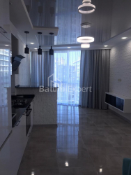 Квартира 2-комн 60 м² - Шерифа Хімшіашвілі, Батумі