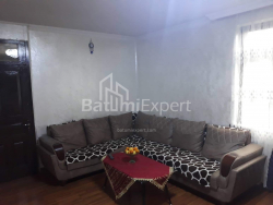 Приватний будинок 4-комн 2501 м² - Акакі Шаінідзе, Хелвачаурі