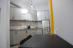 Квартира 2-комн 47 м² - Зураба Горгiладзе, Батумі
