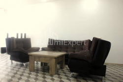 Квартира 2-комн 59 м² - Зураба Горгiладзе, Батумі