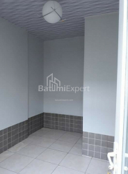 Торгівельна площа 50 м² - Шерифа Хімшіашвілі, Батумі