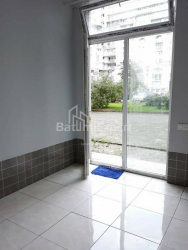 Торгівельна площа 50 м² - Шерифа Хімшіашвілі, Батумі