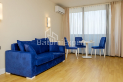 Квартира 2-комн 44 м² - Шерифа Хімшіашвілі, Батумі