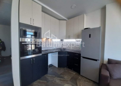 Квартира 3-комн 72 м² - Петра Багратіоні, Батумі