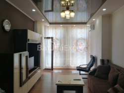 Квартира 2-комн 80 м² - Зураба Горгiладзе, Батумі