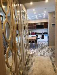 Квартира 3-комн 95 м² - Леха і Марії Качинських, Батумі