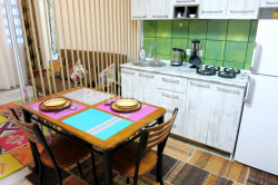 Квартира 2-комн 33.4 м² - Зураба Горгiладзе, Батумі