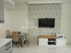 Квартира 2-комн 50 м² - Вахтанга Горгасали, Батумі