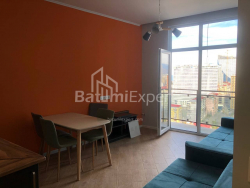 Квартира 2-комн 55 м² - Ангіса, Батумі