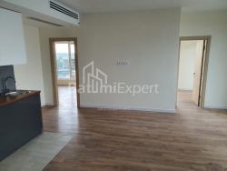 Квартира 3-комн 74.7 м² - Леха і Марії Качинських, Батумі