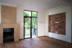 Приватний будинок 5-комн 230 м² - Свимон Кананели, Кваріаті