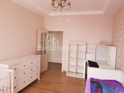 Квартира 3-комн 80 м² - Зураба Горгiладзе, Батумі