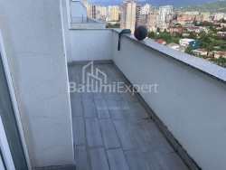 Квартира 1-комн 37 м² - Ангiса, Батумі