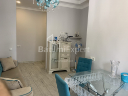 Квартира 2-комн 48 м² - Ангiса, Батумі