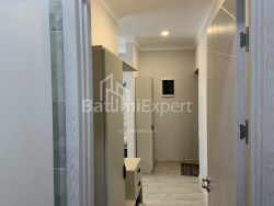 Квартира 2-комн 48 м² - Ангiса, Батумі