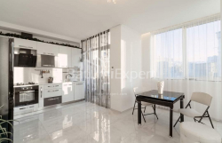 Квартира 3-комн 76.5 м² - Ніко Піросмані, Батумі