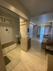 Квартира 2-комн 50 м² - Ангiса, Батумі