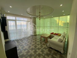 Квартира 3-комн 74 м² - Зураба Горгiладзе, Батумі