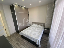 Квартира 3-комн 74 м² - Зураба Горгiладзе, Батумі