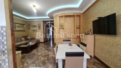 Квартира 3-комн 90 м² - Костянтина Гамсахурдія, Батумі