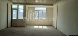 Квартира 2-комн 81.4 м² - Шалва Інасаридзе, Батумі