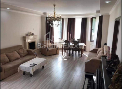 Приватний будинок 5-комн 180 м² - Фрiдiона Халвашi, Батумі