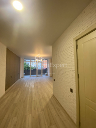 Квартира 45 м² - Академіка Мамія Комахідзе, Батумі, Грузія