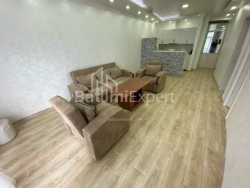 Квартира 3-комн 68 м² - Юсуфа Кобаладзе, Батумі