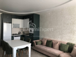 Квартира 4-комн 90 м² - Ангiса, Батумі