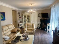Квартира 3-комн 100 м² - Зураба Горгiладзе, Батумі