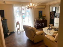 Квартира 3-комн 100 м² - Зураба Горгiладзе, Батумі