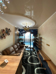 Квартира 3-комн 60 м² - Алея Героїв, Батумі