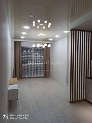 Квартира 3-комн 65 м² - Ангiса, Батумі