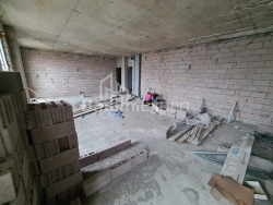 Квартира 5-комн 100 м² - Зураба Горгiладзе, Батумі
