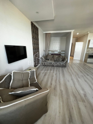Квартира 2-комн 59 м² - Зураба Горгiладзе, Батумі
