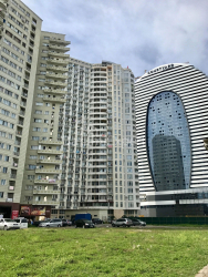 Квартира 2-комн 59 м² - Зураба Горгiладзе, Батумі
