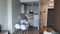 Квартира 45.8 м² - Шерифа Хімшіашвілі, Батумі, Грузія