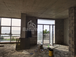Квартира 3-комн 72.5 м² - Леха і Марії Качинських, Батумі
