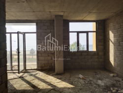 Квартира 3-комн 72.5 м² - Леха і Марії Качинських, Батумі