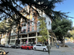 Квартира 4-комн 160 м² - Нiколоза Бараташвiлi, Батумі