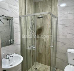 Квартира 45 м² - Ніко Піросмані, Батумі, Грузія