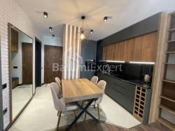 Квартира 3-комн 61.6 м² - Алея Героїв, Батумі