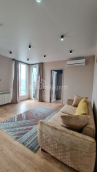 Квартира 3-комн 71 м² - Еквтіме Такаішвілі, Батумі
