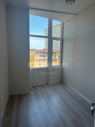 Квартира 3-комн 63 м² - Шалва Інасаридзе, Батумі