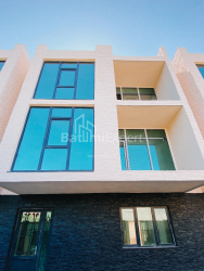 Приватний будинок 9-комн 225 м² - Адліа, Батумі