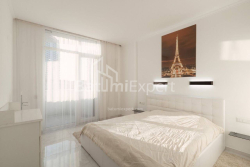 Квартира 75.6 м² - Ніко Піросмані, Батумі, Грузія