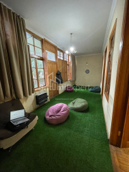 Приватний будинок 5-комн 100 м² - Петра Мелiкiшвiлi, Батумі