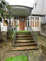 Приватний будинок 100 м² - Петра Мелiкiшвiлi, Батумі, Грузія