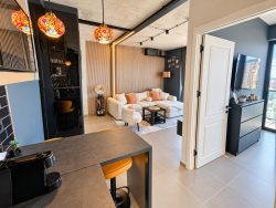 Квартира 2-комн 56.6 м² - Шартава 18, Батумі